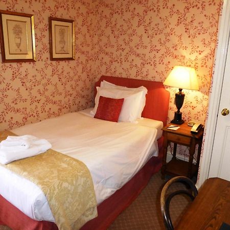 The Bear Hotel Devizes Værelse billede