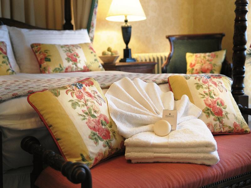 The Bear Hotel Devizes Eksteriør billede
