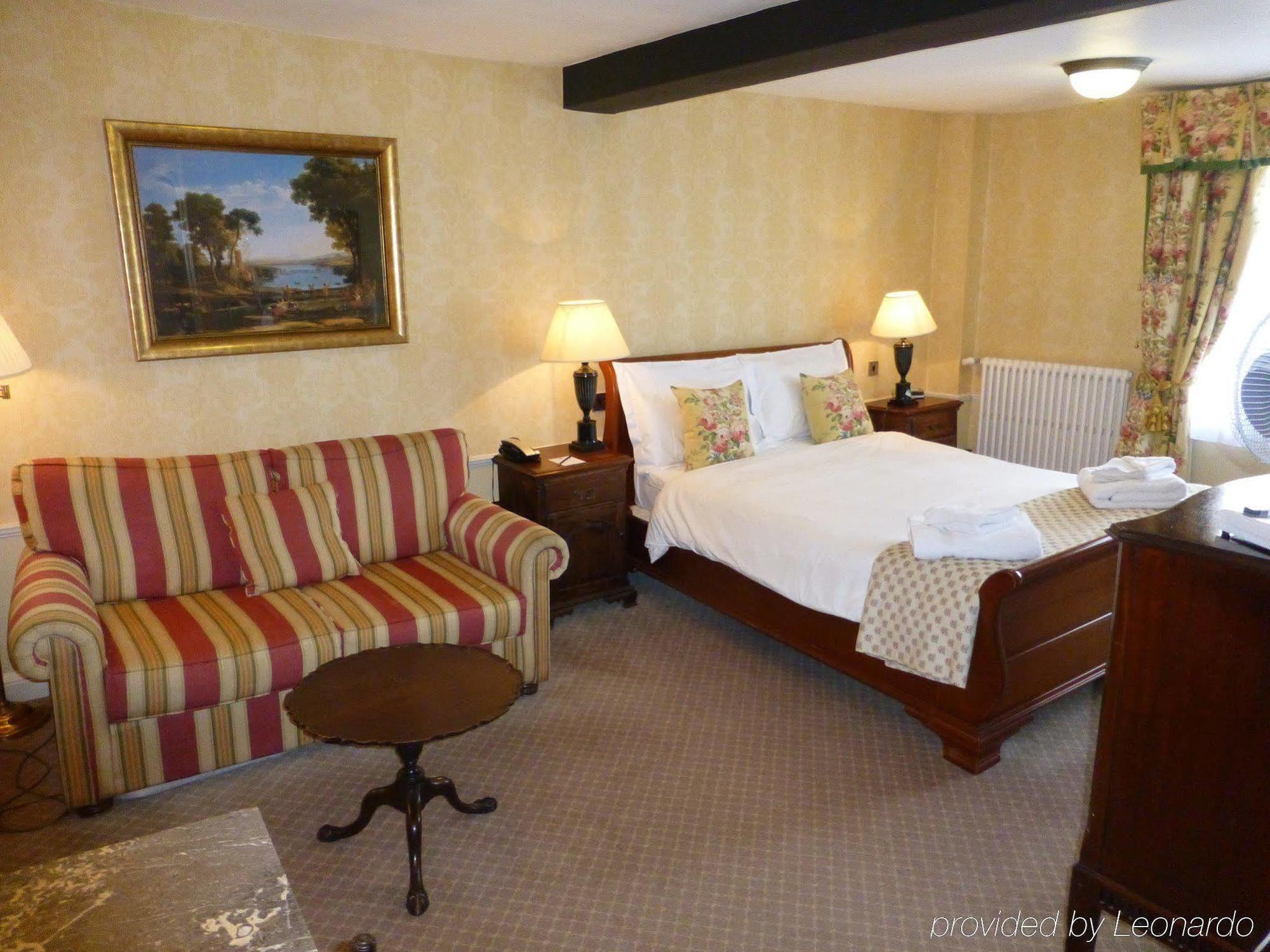 The Bear Hotel Devizes Eksteriør billede