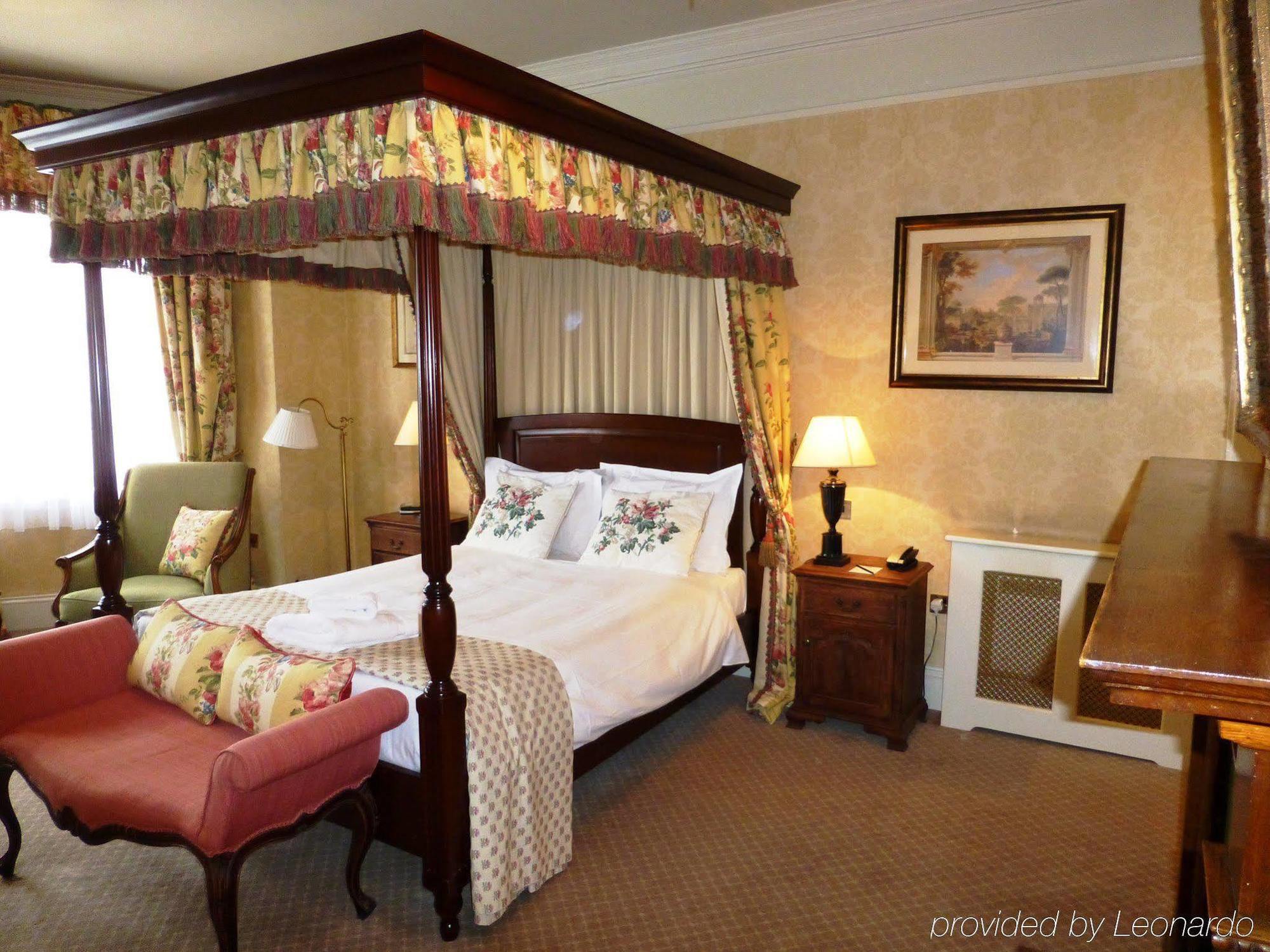 The Bear Hotel Devizes Eksteriør billede