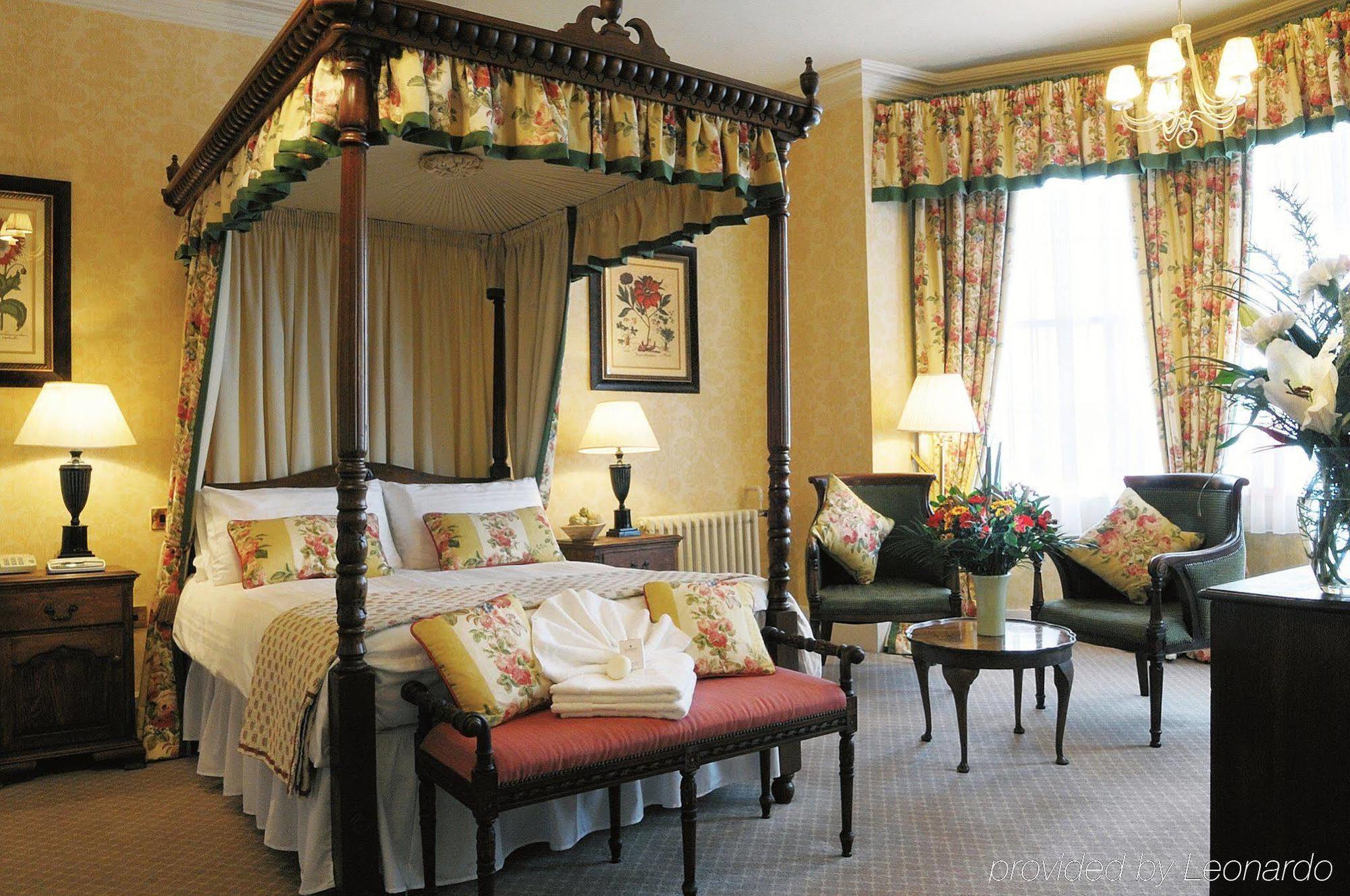 The Bear Hotel Devizes Værelse billede