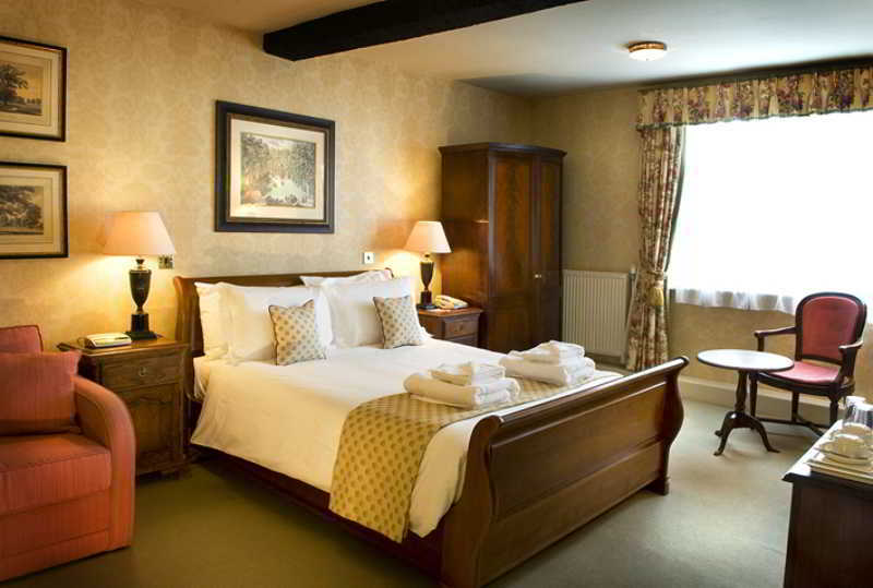 The Bear Hotel Devizes Eksteriør billede