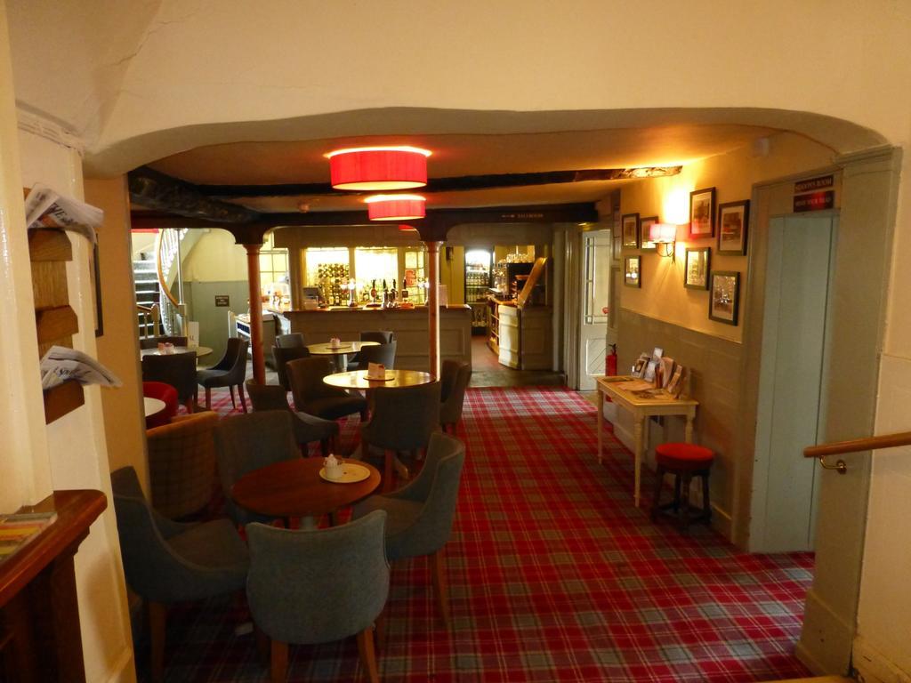 The Bear Hotel Devizes Eksteriør billede